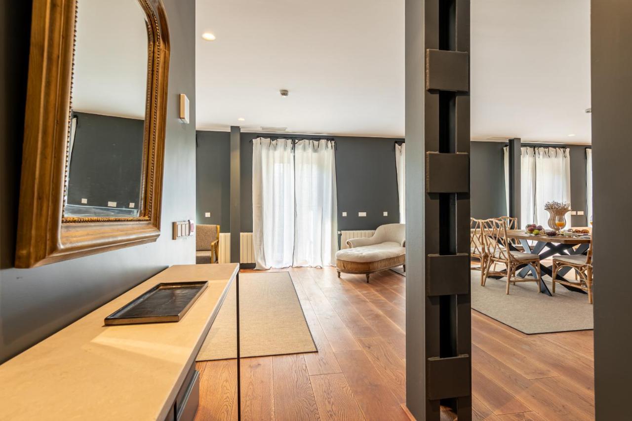 Green-Apartments Reales Atarazanas Suites Sewilla Zewnętrze zdjęcie