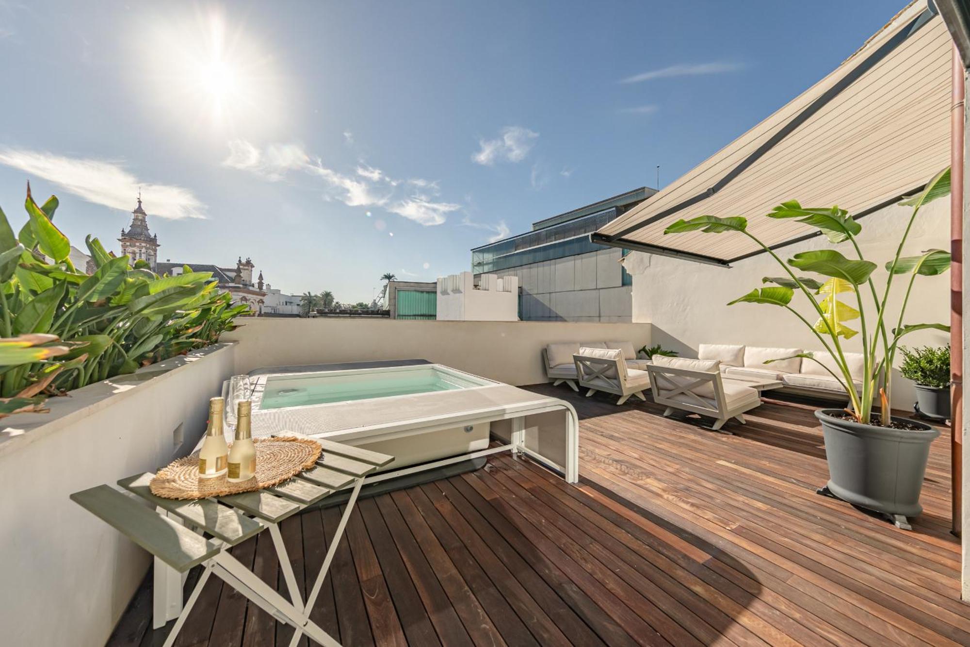 Green-Apartments Reales Atarazanas Suites Sewilla Zewnętrze zdjęcie