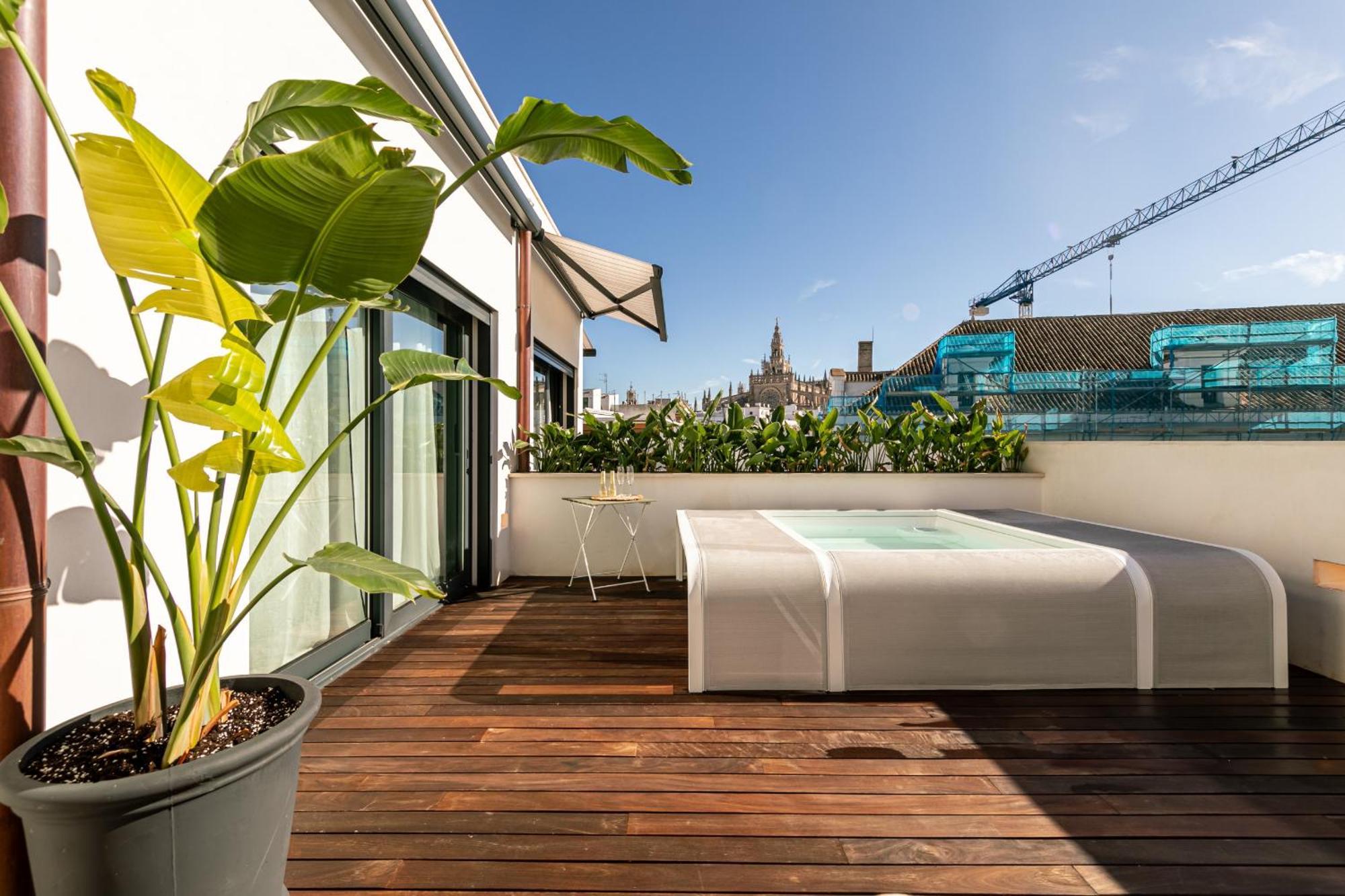 Green-Apartments Reales Atarazanas Suites Sewilla Zewnętrze zdjęcie